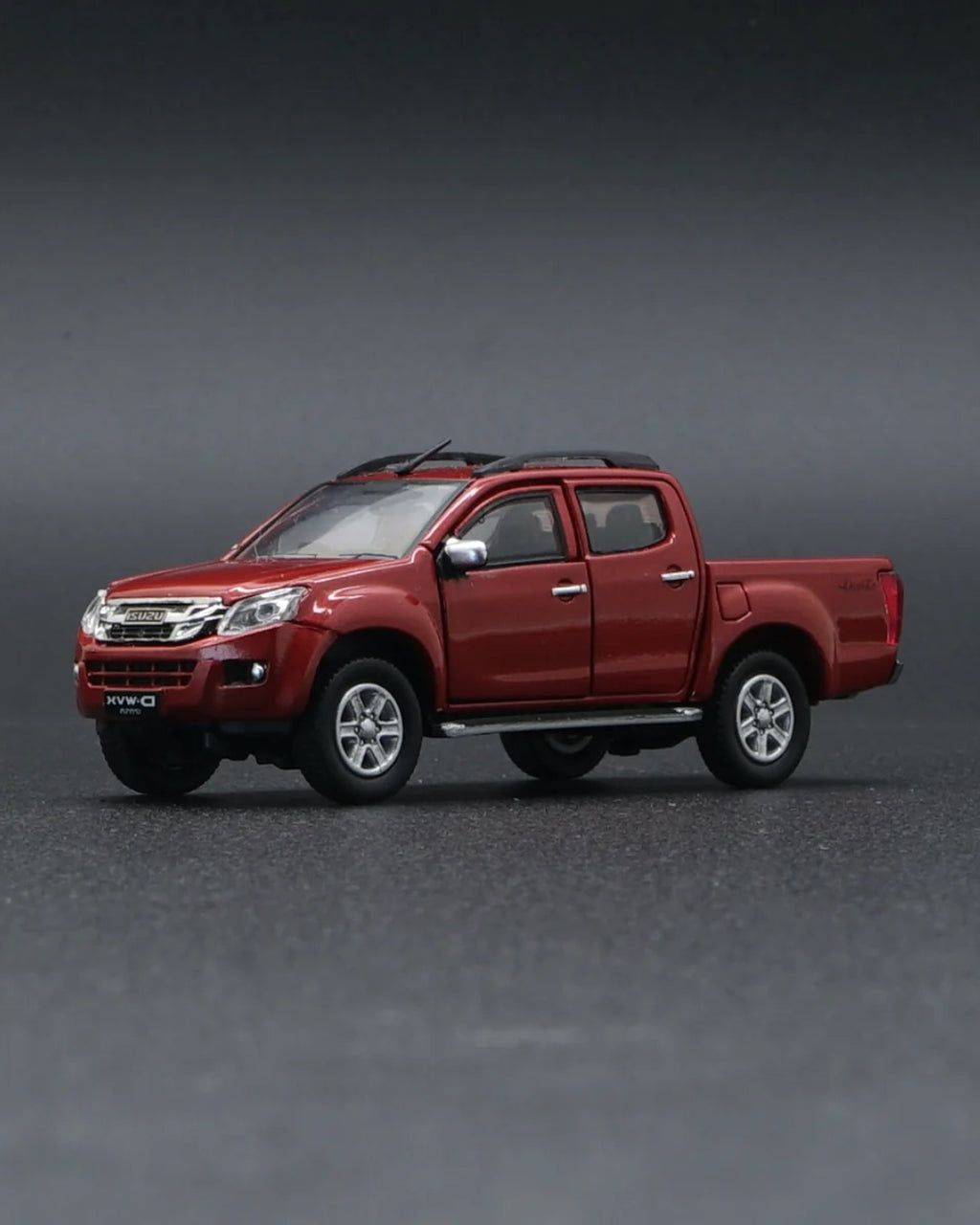 BM Creations - ISUZU D-Max 2016 Naranja con Piezas Intercambiables - Tomica Costa Rica Collectors Club