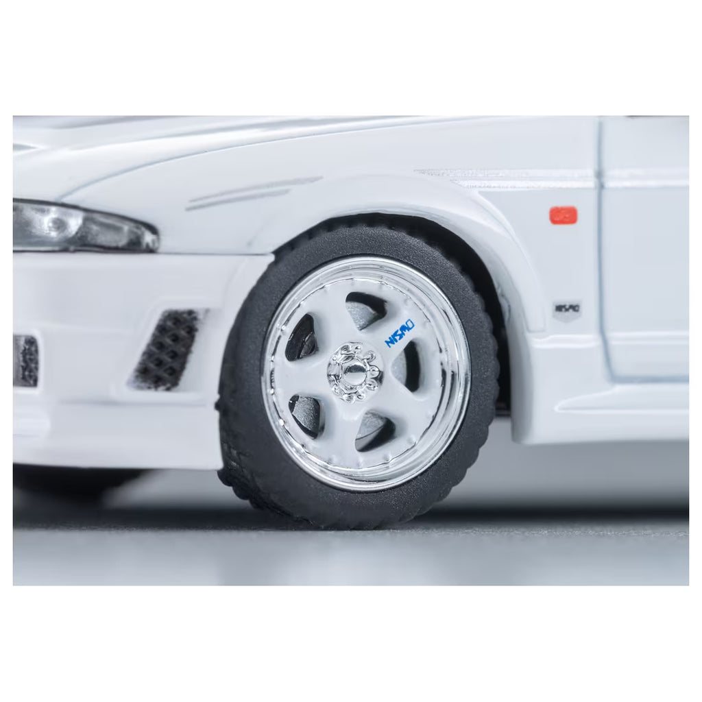 TOMICA Limited Vintage NEO - LV-N305d NISMO 400R Blanco - Tomica Costa Rica Collectors Club