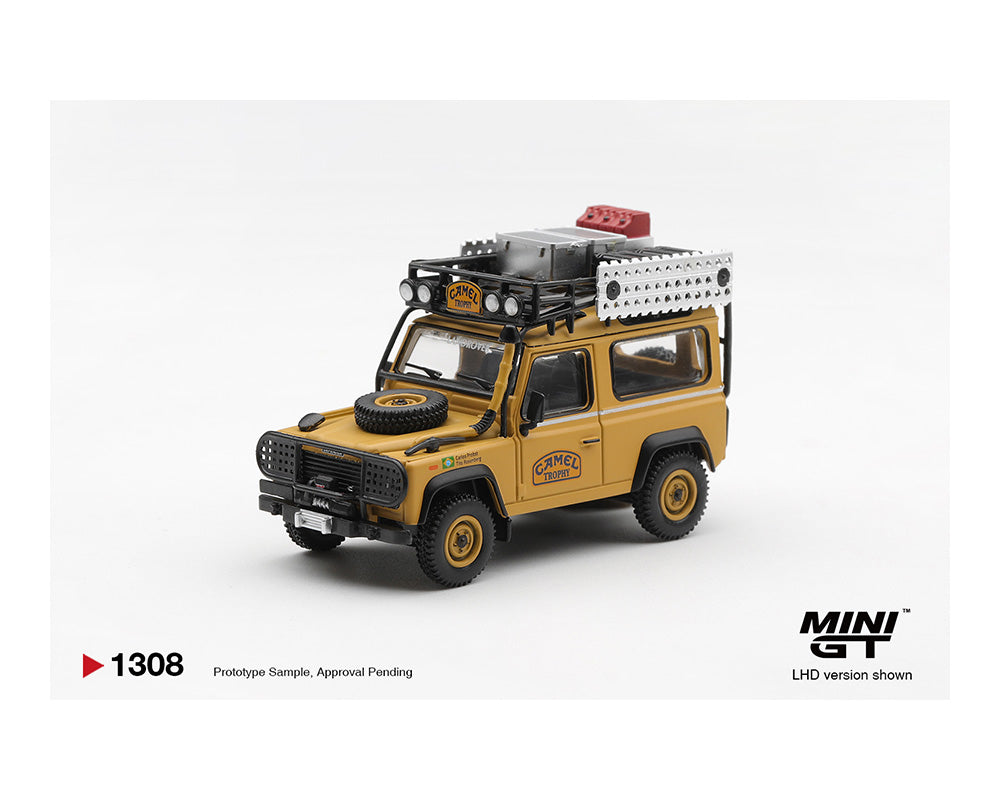 MINI GT - Land Rover Defender 90 1985 Camel Trophy Borneo Equipo de Brazil - Tomica Costa Rica Collectors Club