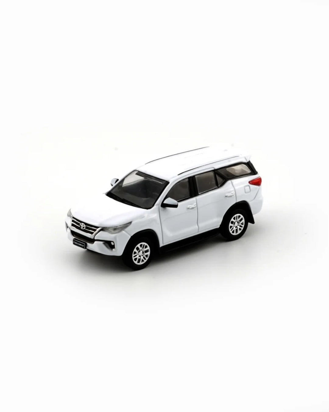 BM Creations - Toyota Fortuner 2018 Blanca - Tomica Costa Rica Collectors Club