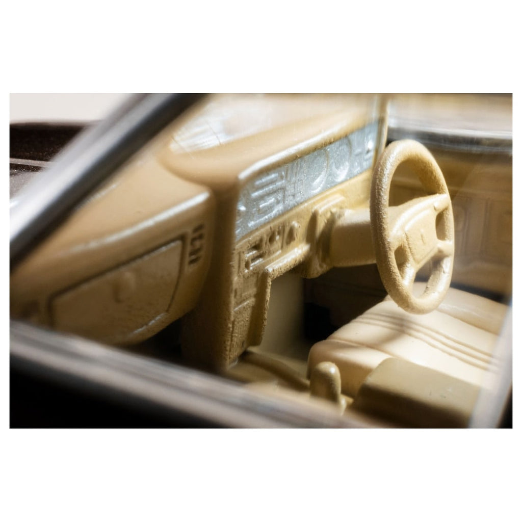 TOMICA Limited Vintage Neo - LV-N83c Toyota Crown Hardtop 4 Puertas 2000 Super Saloon Extra (Café) - Tomica Costa Rica Collectors Club