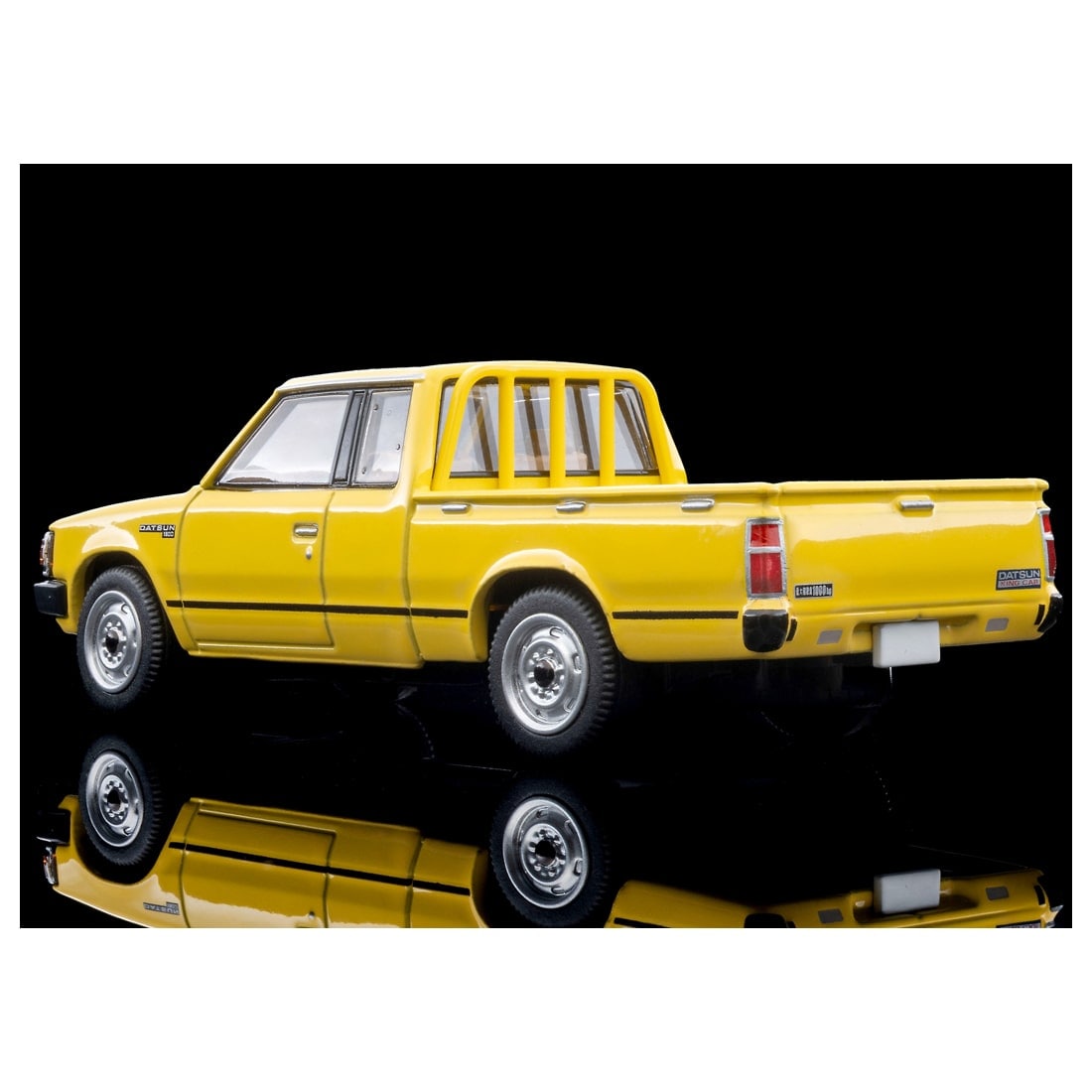 TOMICA Limited Vintage Neo - LV-N373b Datsun Truck King Cab GL (Amarillo) 1983 - Tomica Costa Rica Collectors Club