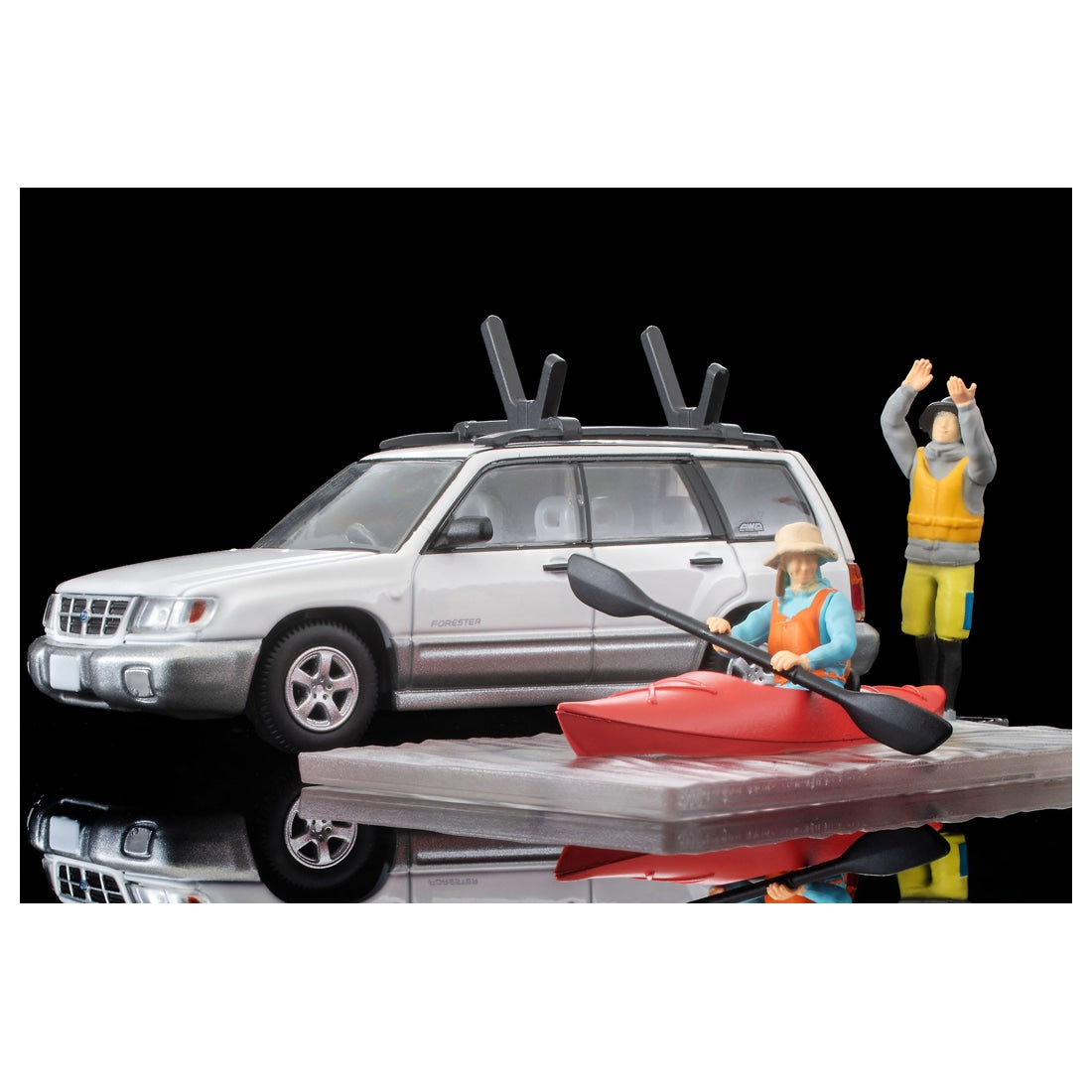 TOMICA Limited Vintage Neo - LV-N328b Subaru Forester Custom Version (White/Silver) Kayak Figure - Tomica Costa Rica Collectors Club