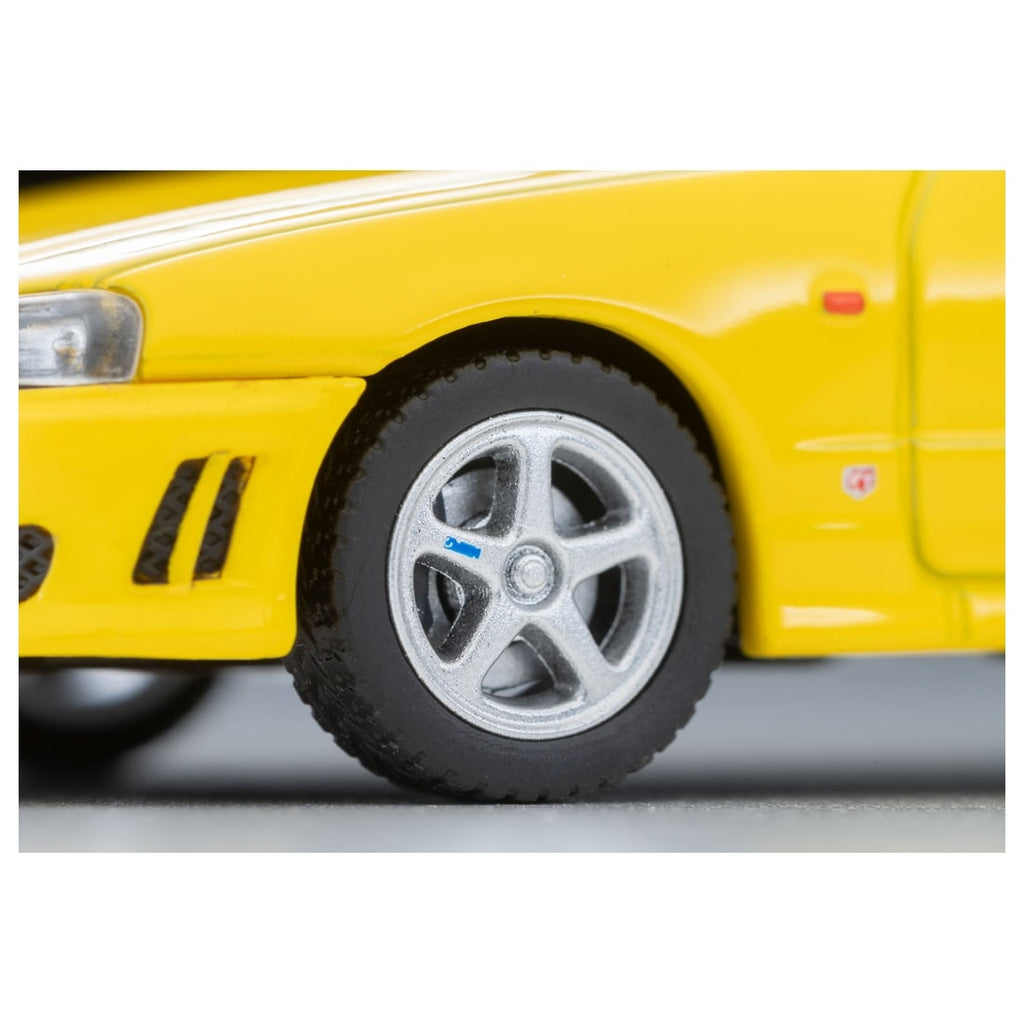 TOMICA Limited Vintage Neo - LV-N365a Nissan Skyline 2-door Sport Coupe 25GT TURBO con Pieza Opcional (Yellow) 98 Modelo - Tomica Costa Rica Collectors Club