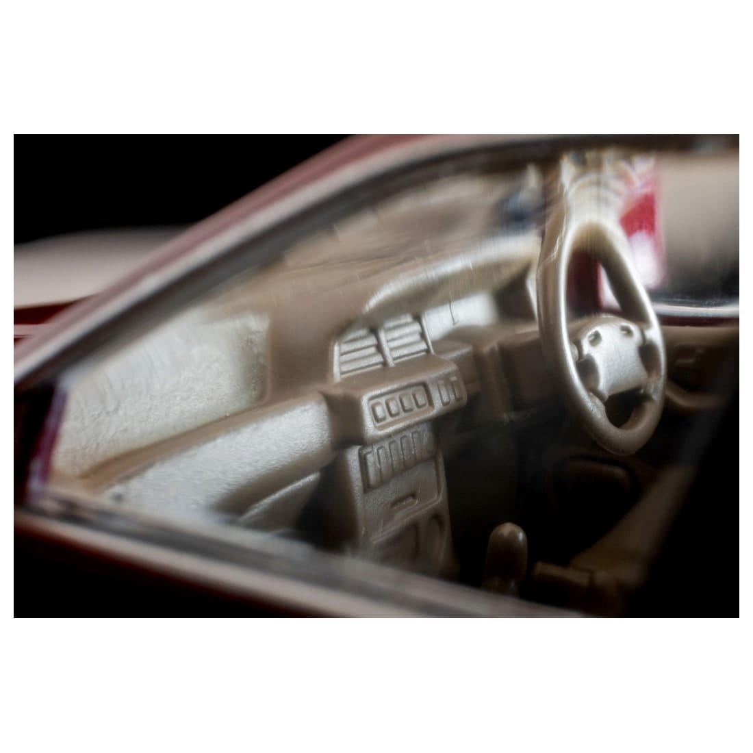 TOMICA Limited Vintage Neo - LV-N319d Nissan Cefiro Town Ride N (Wine Red) 1991 Modelo - Tomica Costa Rica Collectors Club