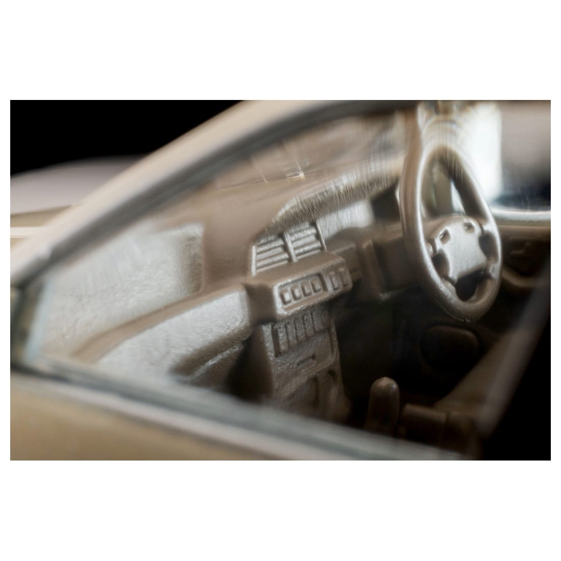 TOMICA Limited Vintage Neo - LV-N319c Nissan Cefiro Town Ride SV (White/Beige) 1991 Modelo - Tomica Costa Rica Collectors Club