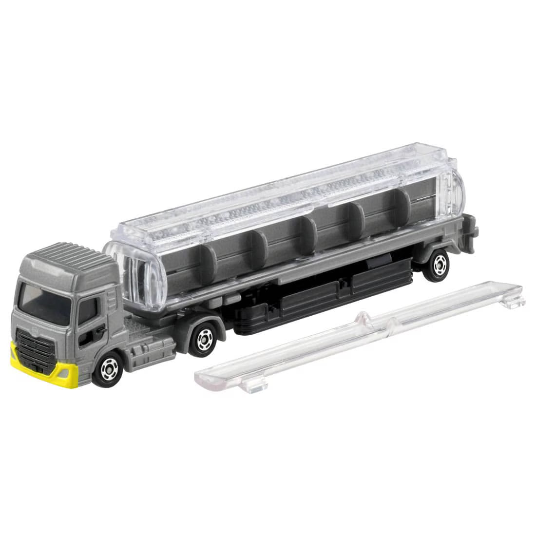 TOMICA Long Type - No.136 UD Trucks Quon Cisterna